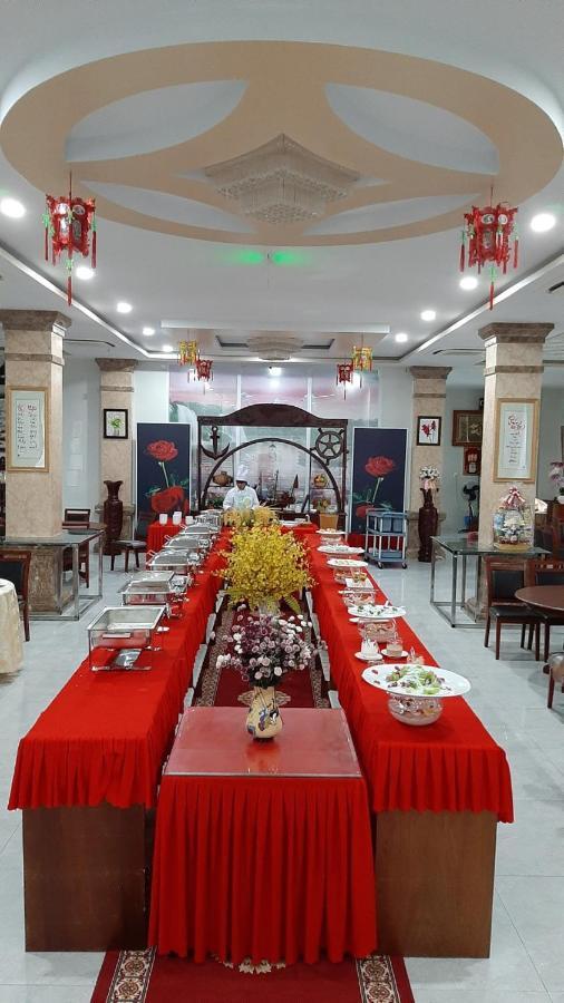 Phuc Ngoc Hotel Rạch Giá Buitenkant foto