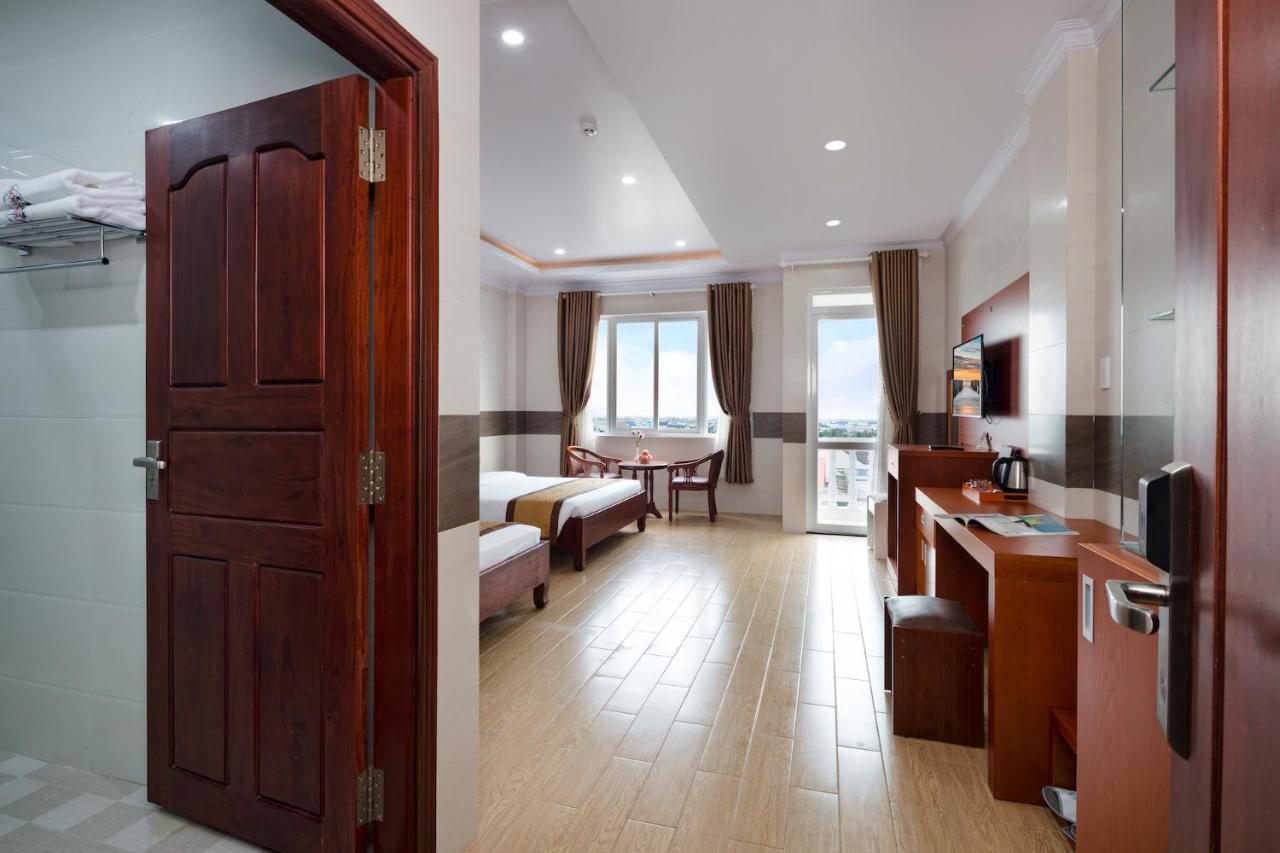 Phuc Ngoc Hotel Rạch Giá Buitenkant foto