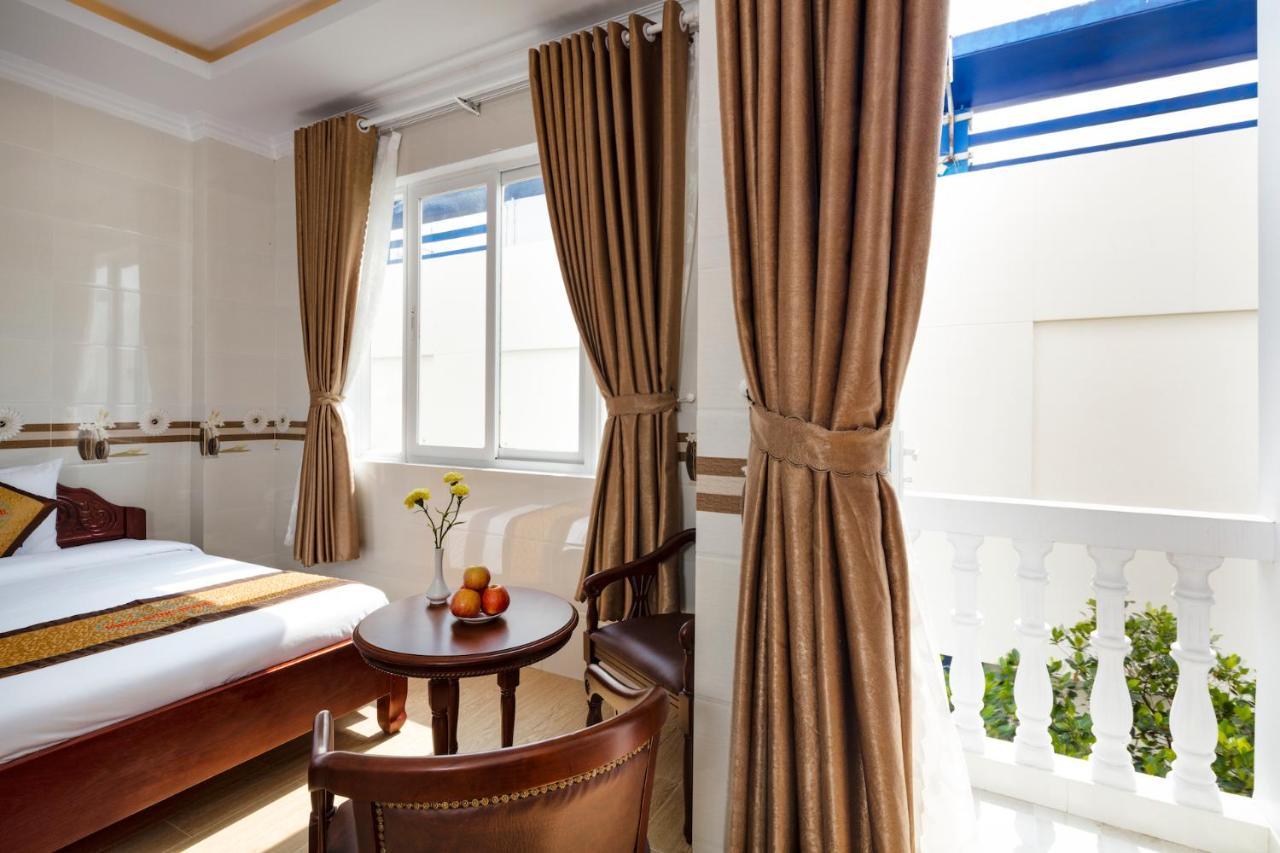 Phuc Ngoc Hotel Rạch Giá Buitenkant foto