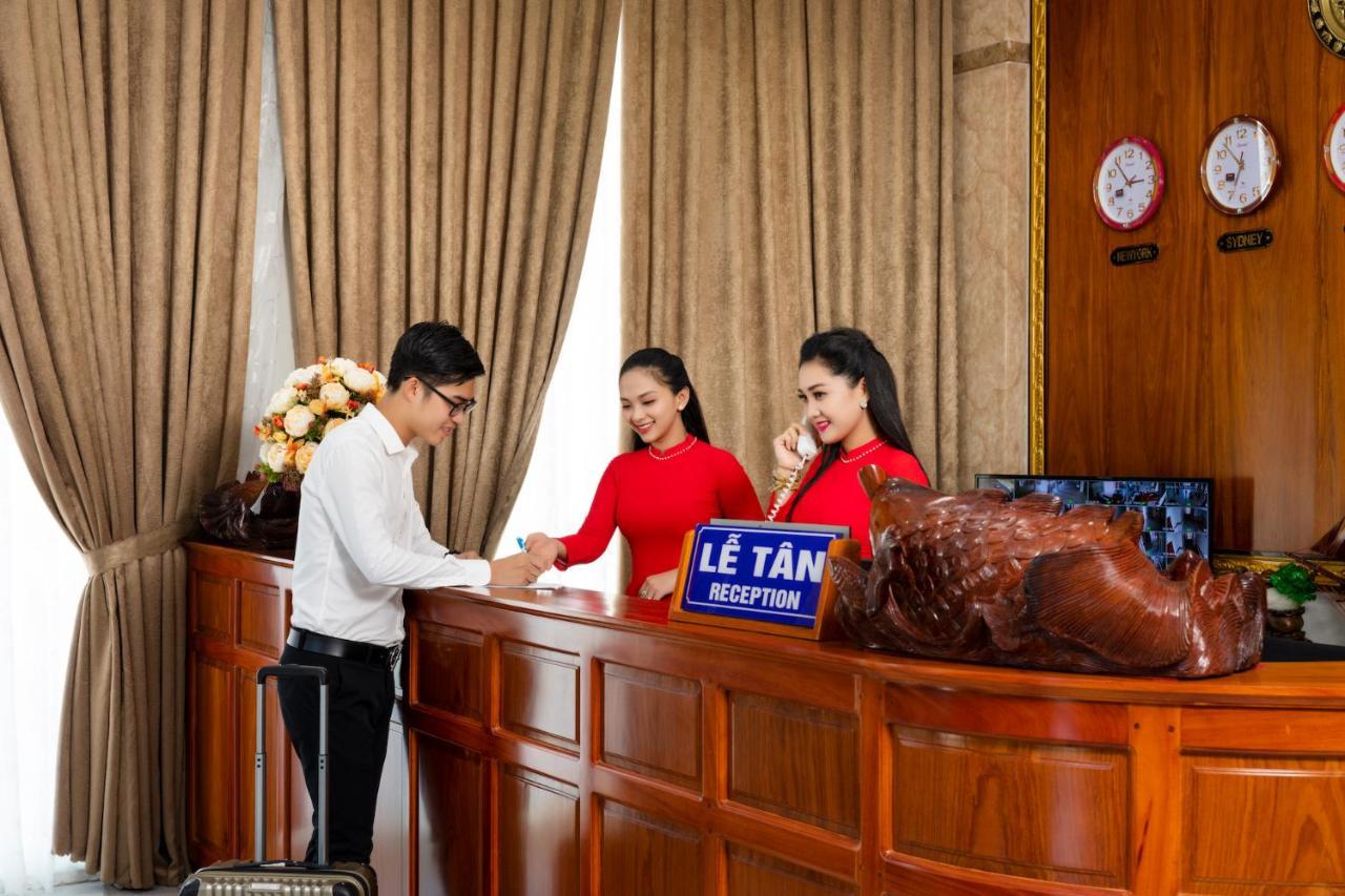 Phuc Ngoc Hotel Rạch Giá Buitenkant foto