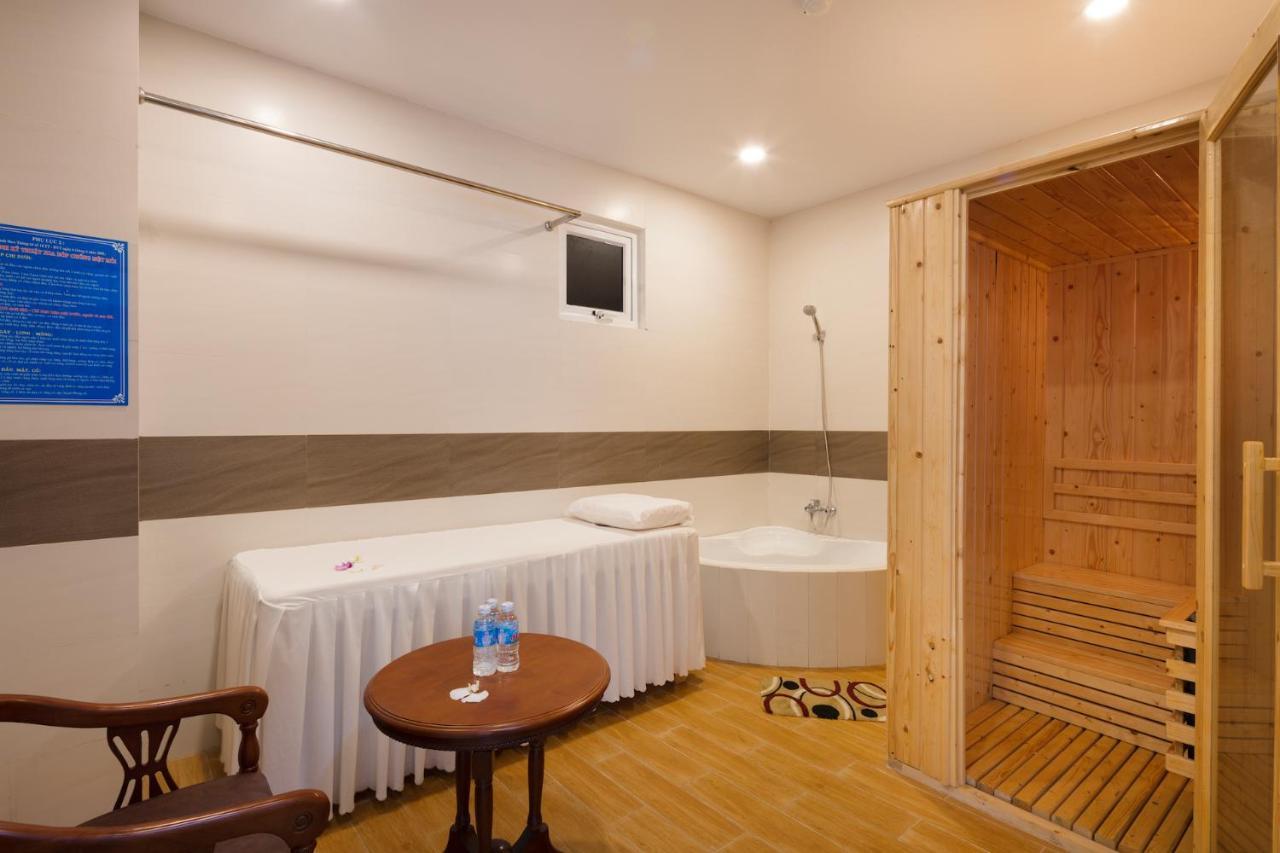 Phuc Ngoc Hotel Rạch Giá Buitenkant foto